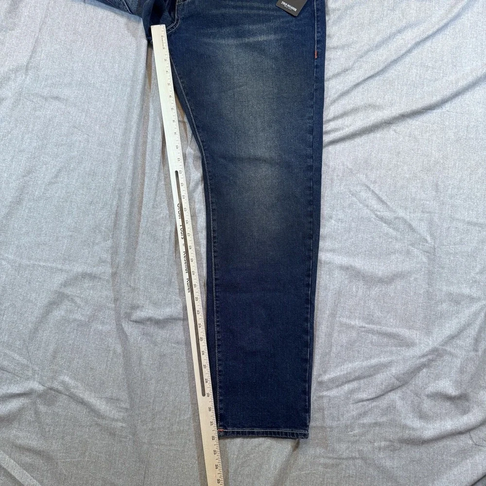 True Religion Jeans Mens 38X32 Geno Relaxed Slim SN Flap Denim Medium Wash‎